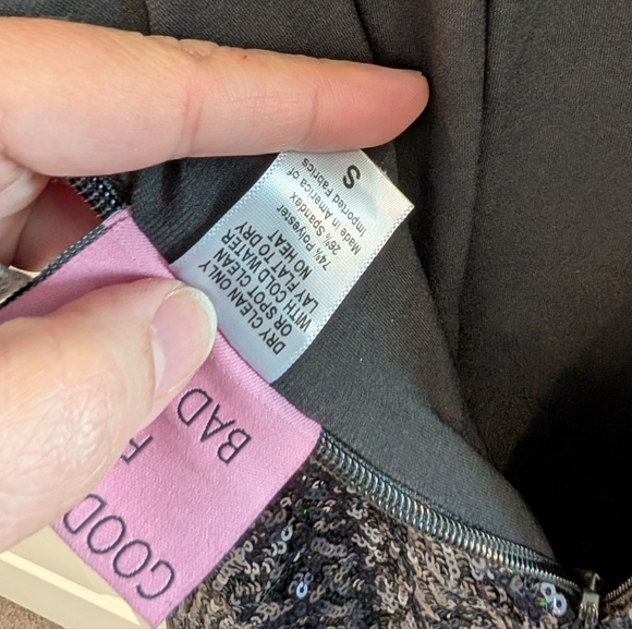 NWT Vixen By Micheline Pitt Glitz & Glamour Black Sequined Dress Size Small - Picture 4 of 5